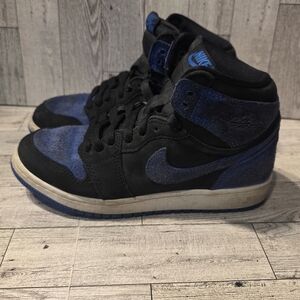 Nike Black and Blue High-Top Sneakers Suze 4y